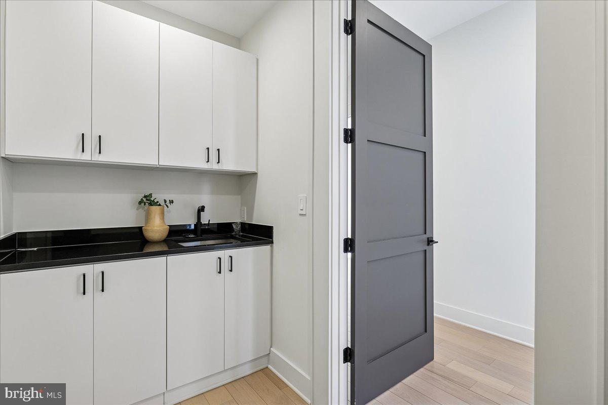 AMERICAN UNIVERSITY PARK - Residential