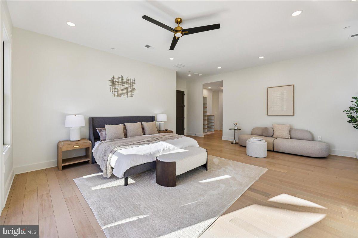 AMERICAN UNIVERSITY PARK - Residential