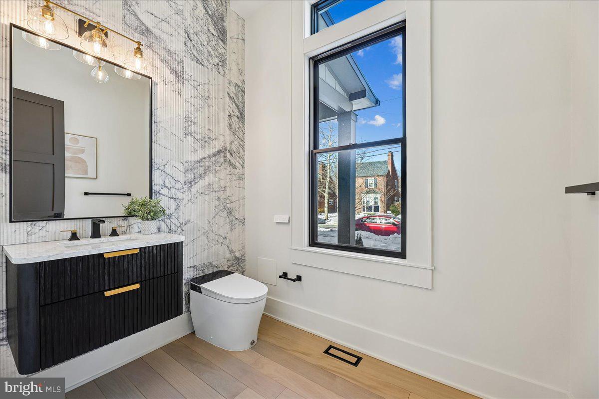 AMERICAN UNIVERSITY PARK - Residential