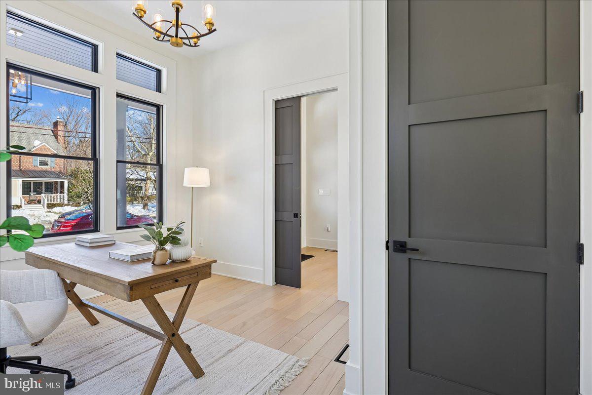 AMERICAN UNIVERSITY PARK - Residential