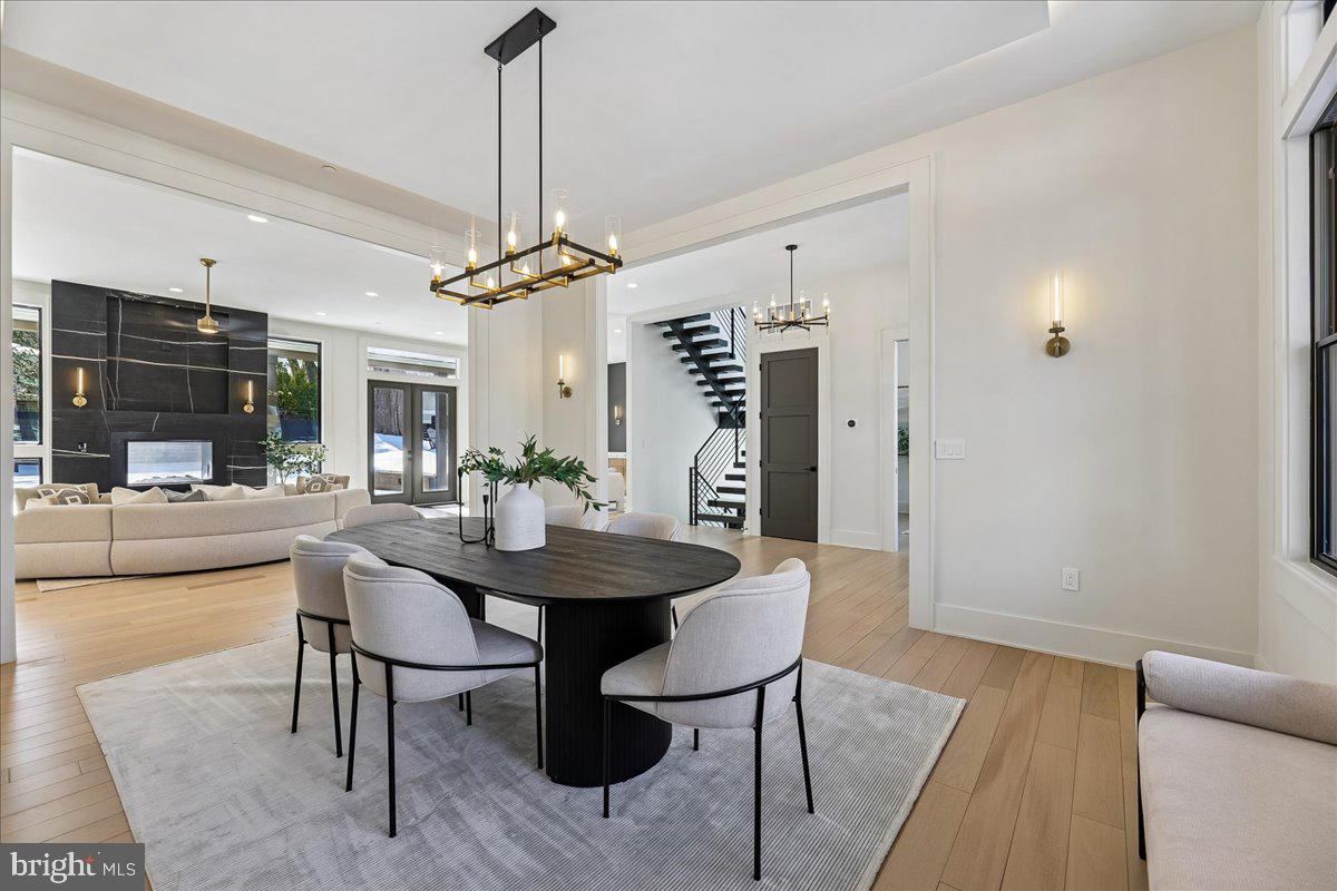 AMERICAN UNIVERSITY PARK - Residential