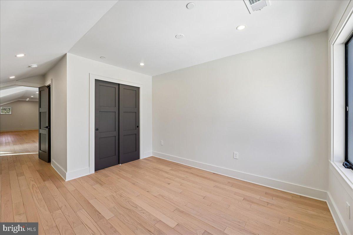 AMERICAN UNIVERSITY PARK - Residential