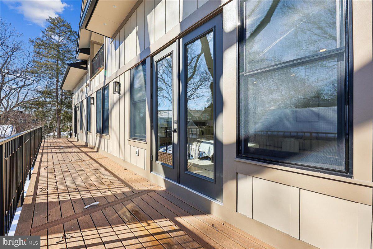 AMERICAN UNIVERSITY PARK - Residential