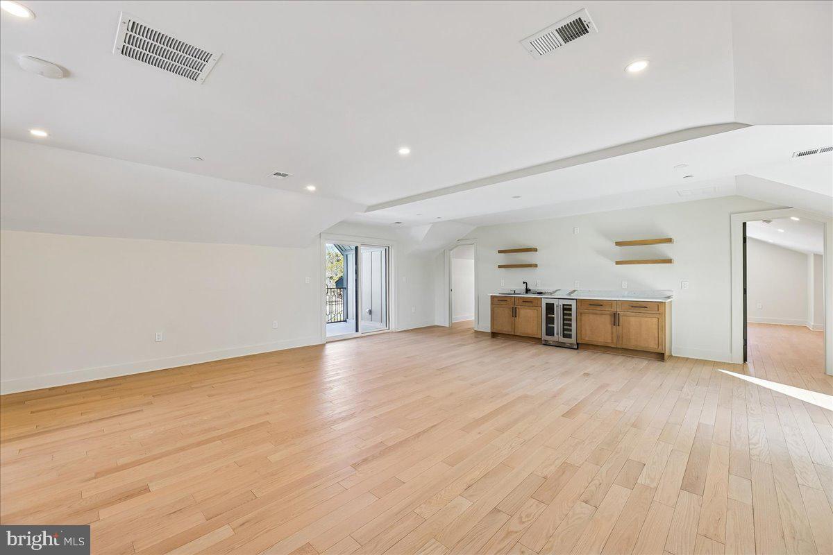 AMERICAN UNIVERSITY PARK - Residential