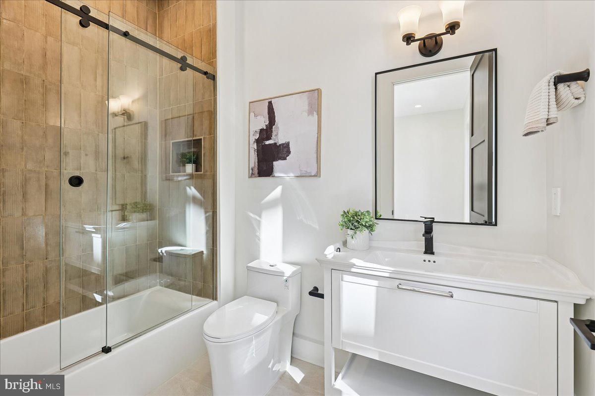 AMERICAN UNIVERSITY PARK - Residential