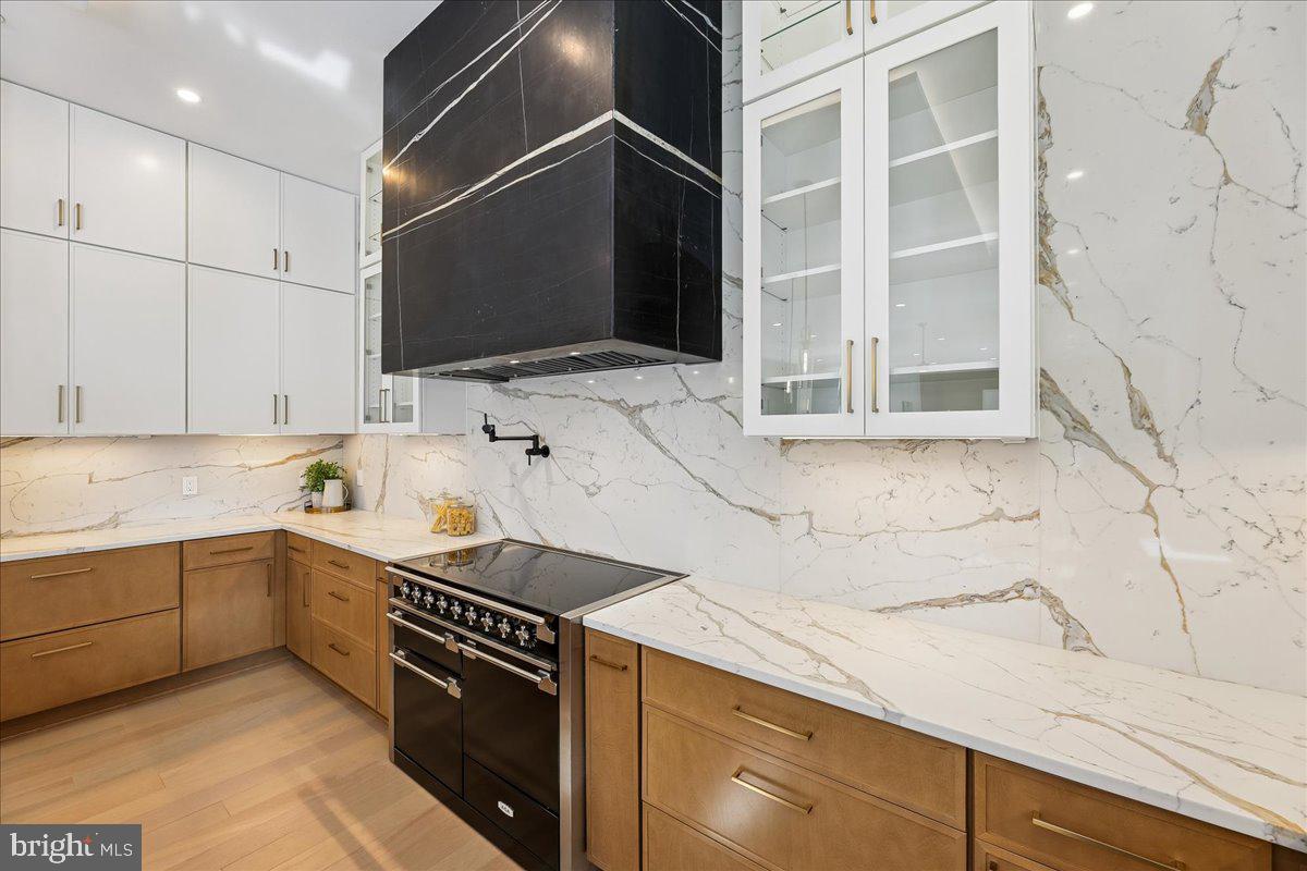 AMERICAN UNIVERSITY PARK - Residential