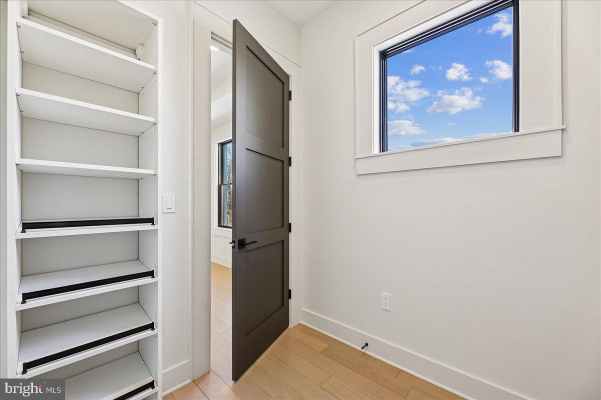 AMERICAN UNIVERSITY PARK - Residential