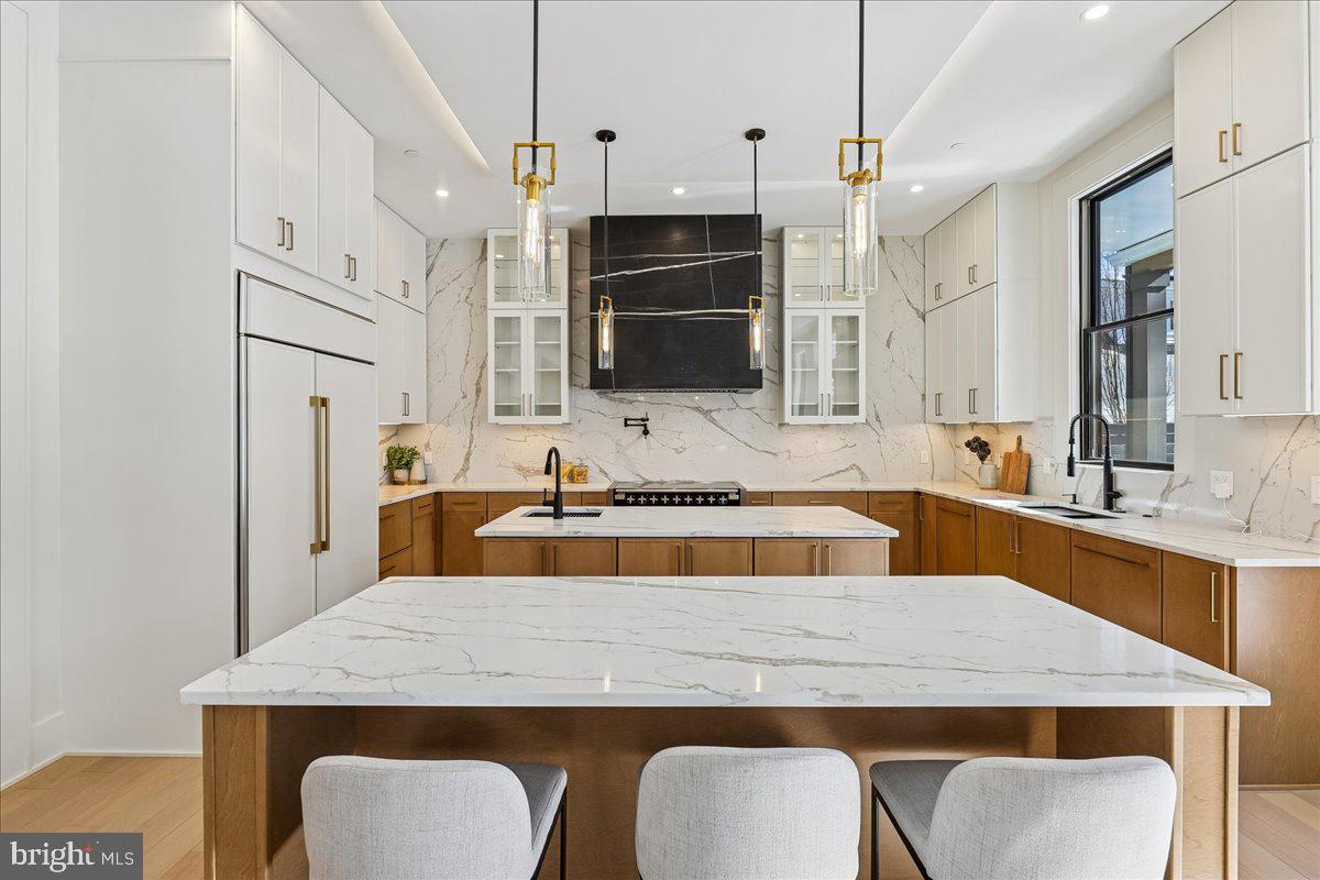 AMERICAN UNIVERSITY PARK - Residential