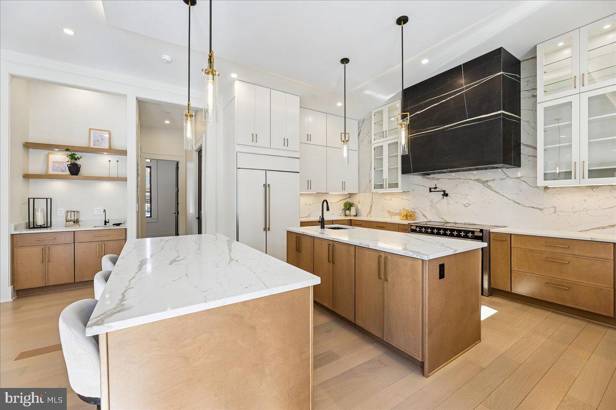 AMERICAN UNIVERSITY PARK - Residential