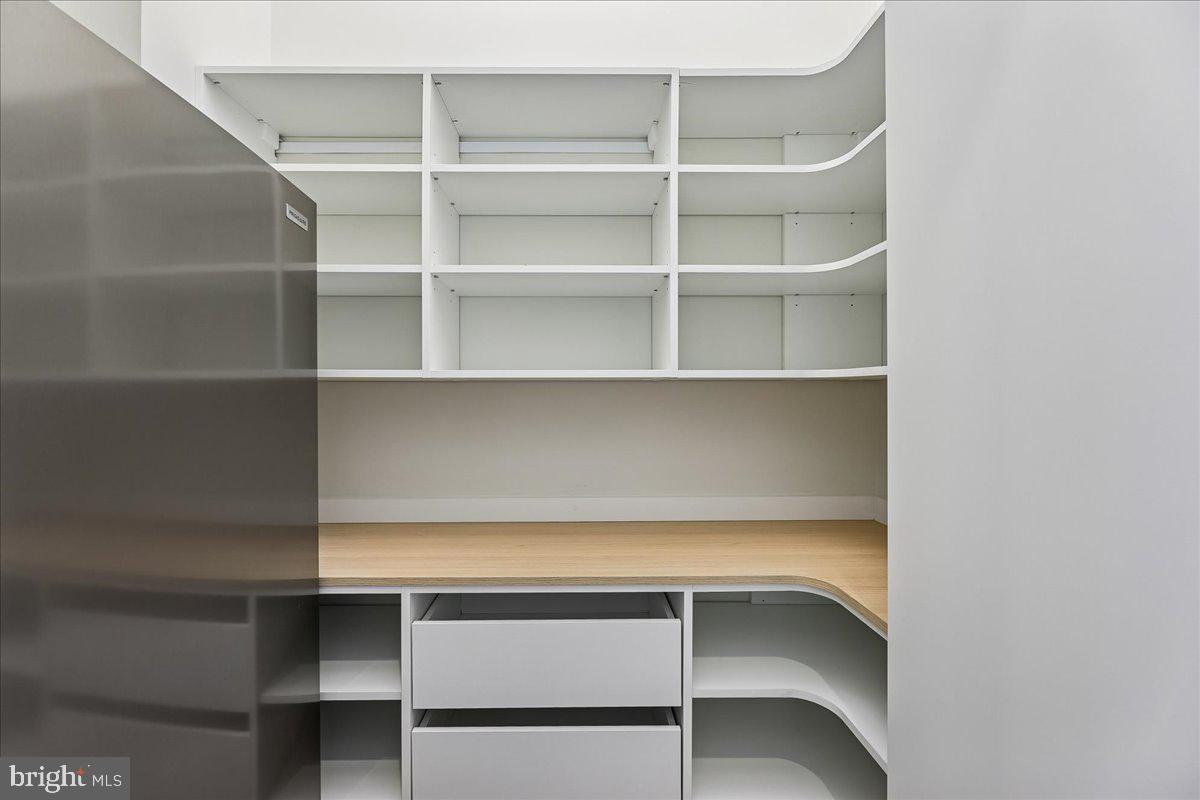 AMERICAN UNIVERSITY PARK - Residential