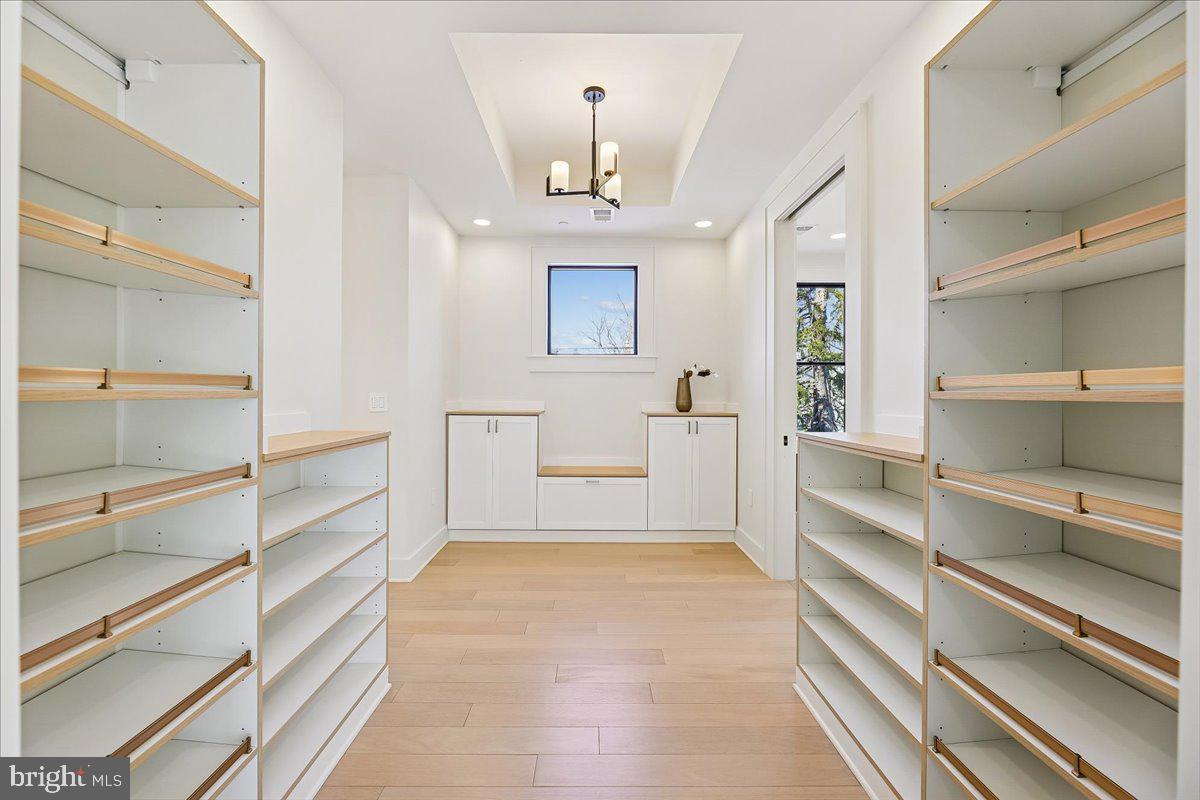 AMERICAN UNIVERSITY PARK - Residential