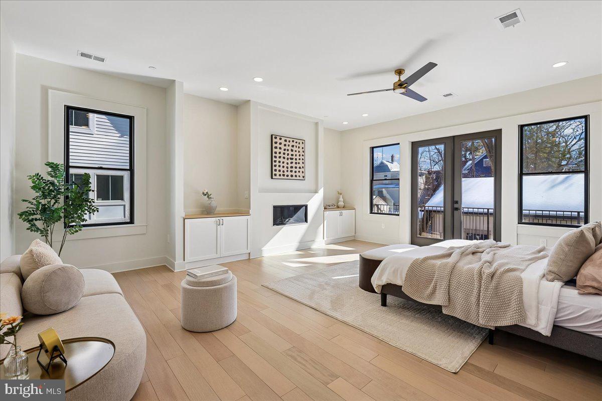 AMERICAN UNIVERSITY PARK - Residential