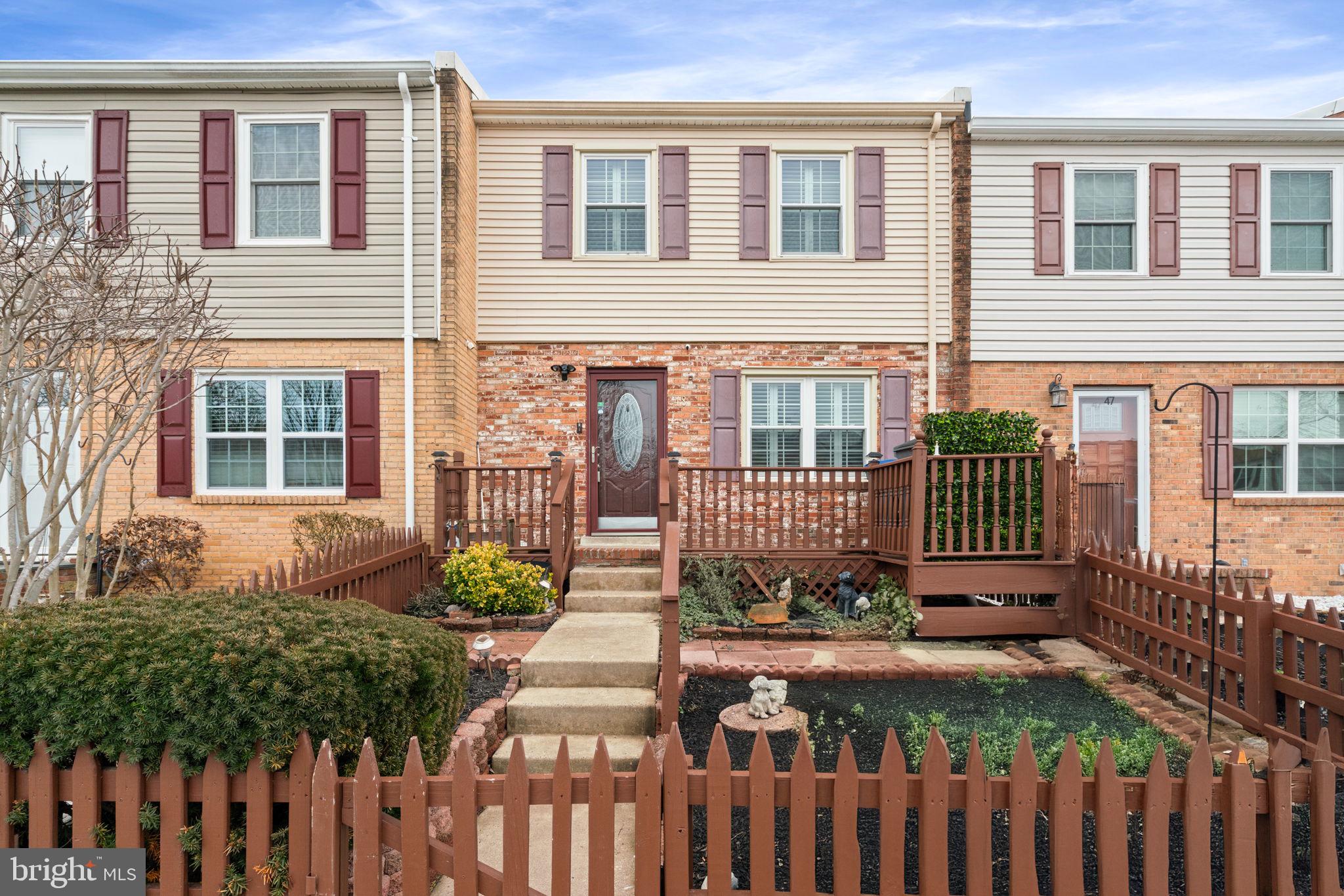 STAFFORDBOROUGH TOWNHOUSES - Residential