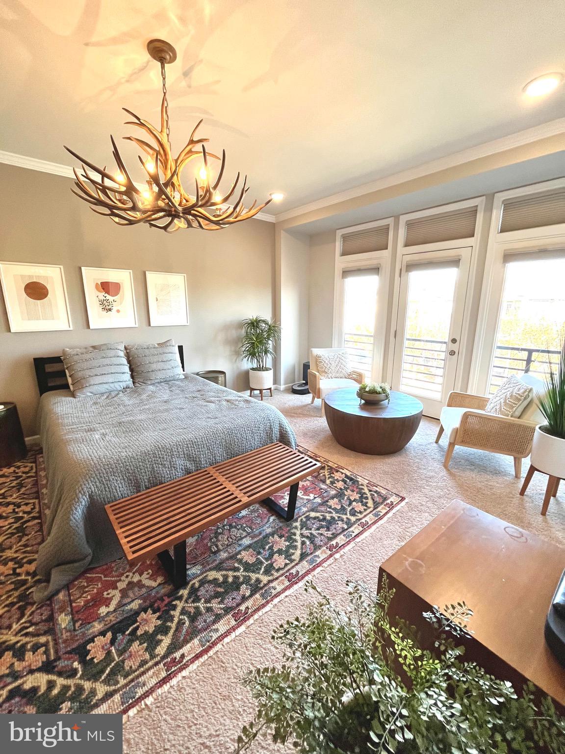 LOFTS AT VILLAGE WALK - Residential