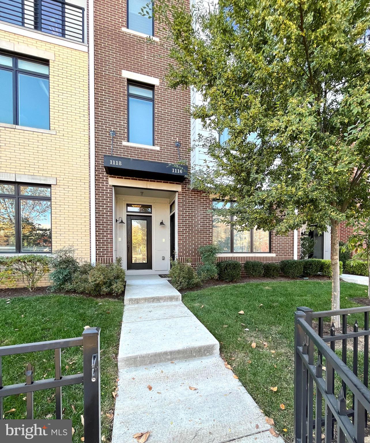 LOFTS AT VILLAGE WALK - Residential