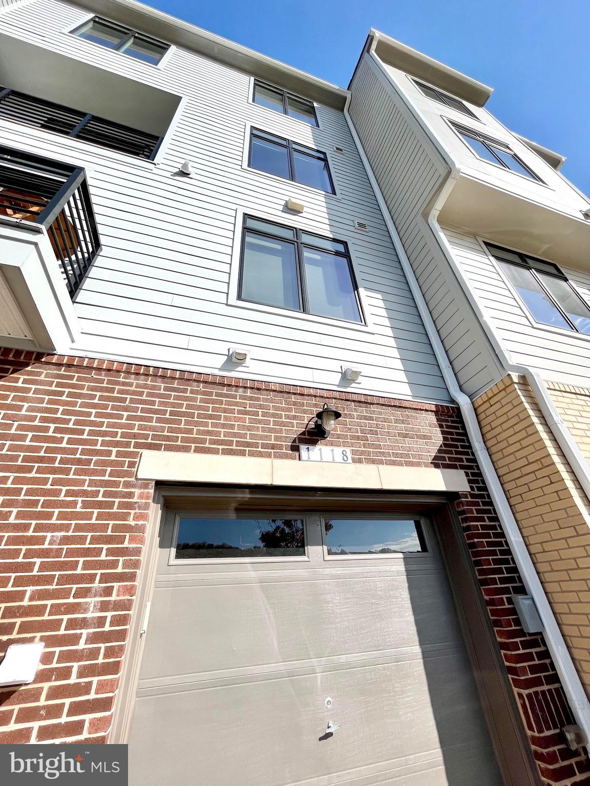 LOFTS AT VILLAGE WALK - Residential