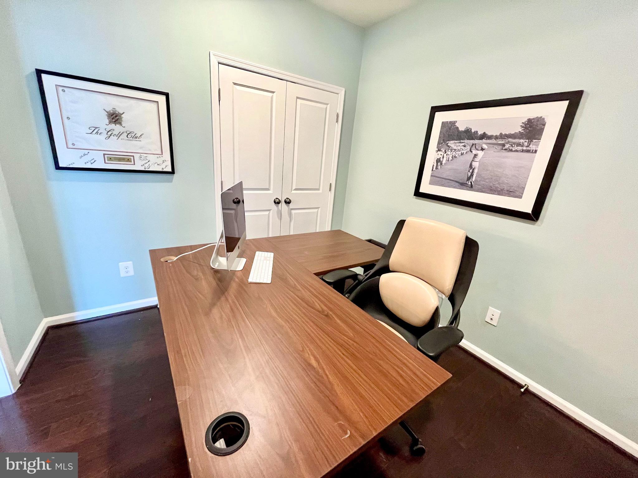 LOFTS AT VILLAGE WALK - Residential