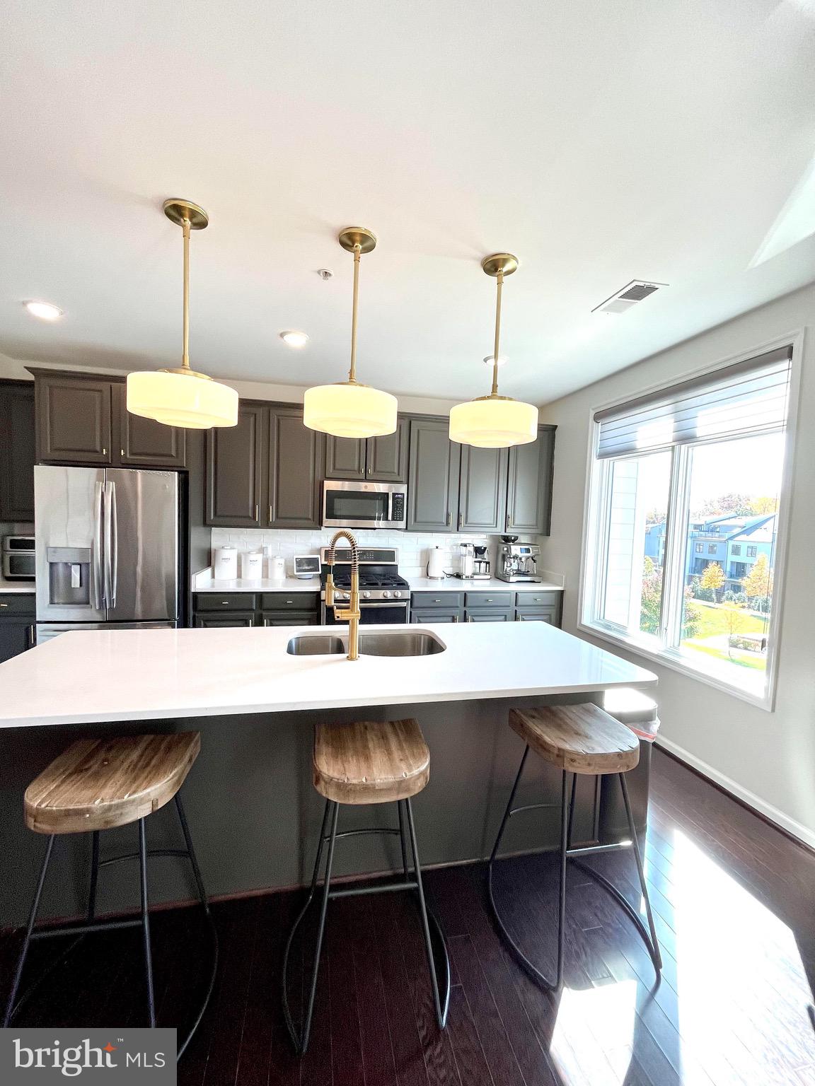 LOFTS AT VILLAGE WALK - Residential