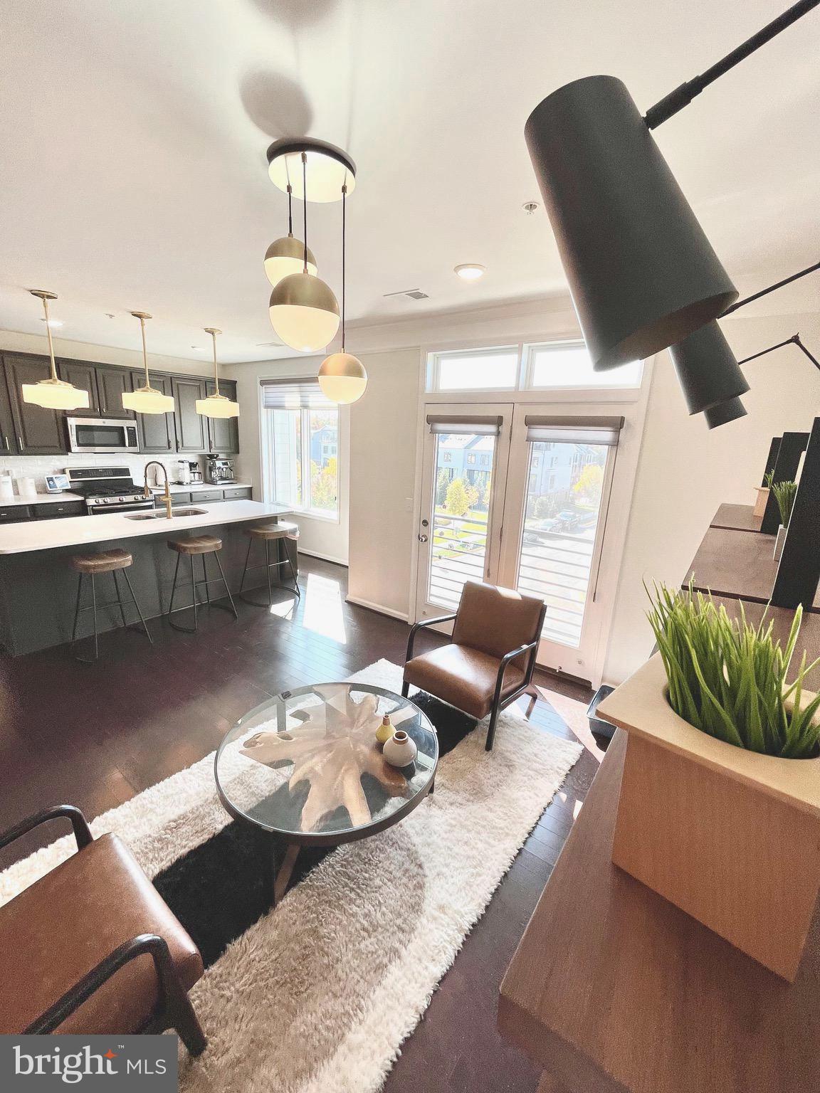 LOFTS AT VILLAGE WALK - Residential