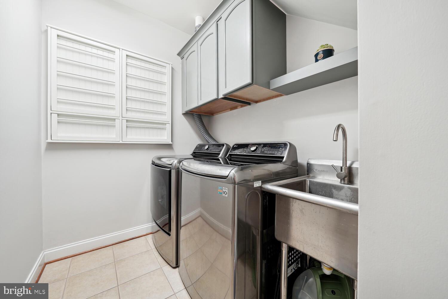 BROADLANDS SOUTH - Residential