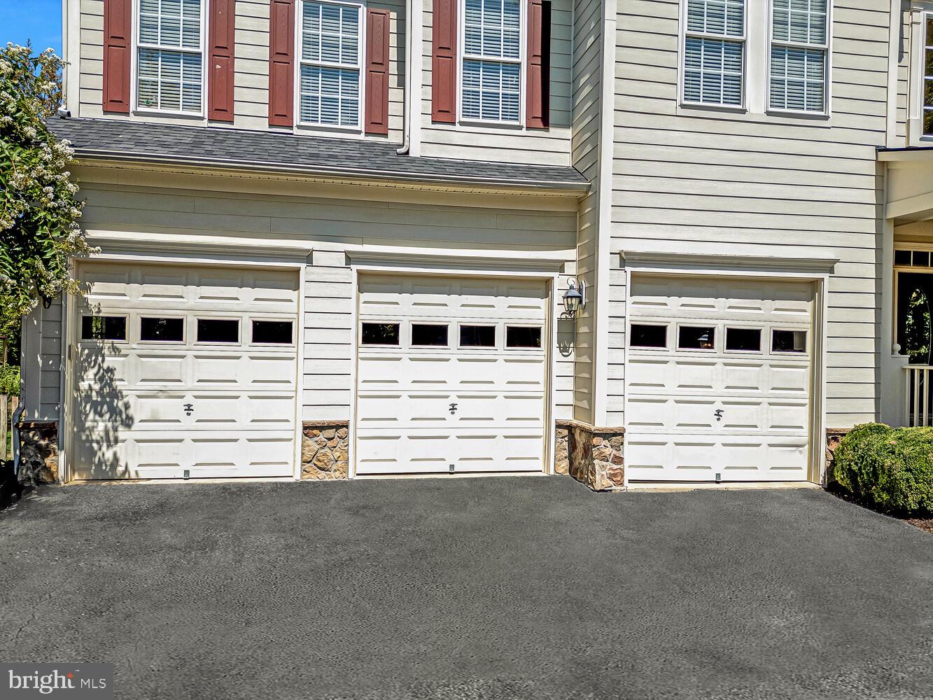BROADLANDS SOUTH - Residential