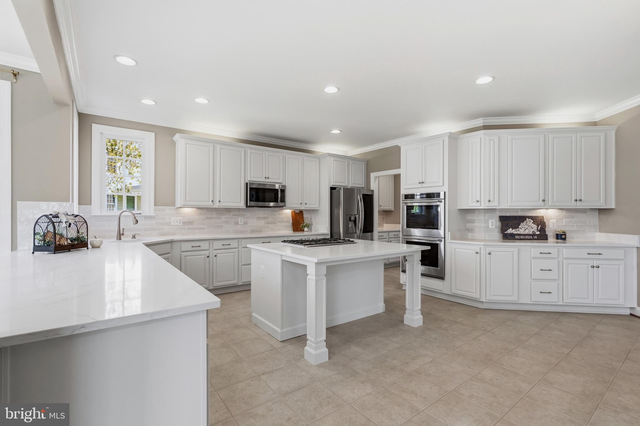 BROADLANDS SOUTH - Residential