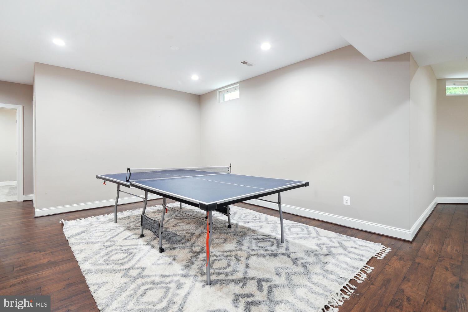 BROADLANDS SOUTH - Residential