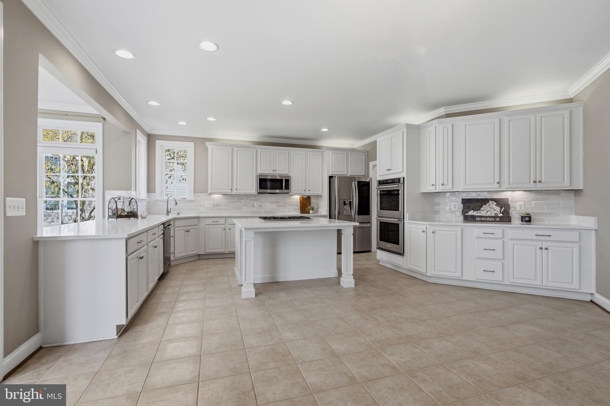 BROADLANDS SOUTH - Residential