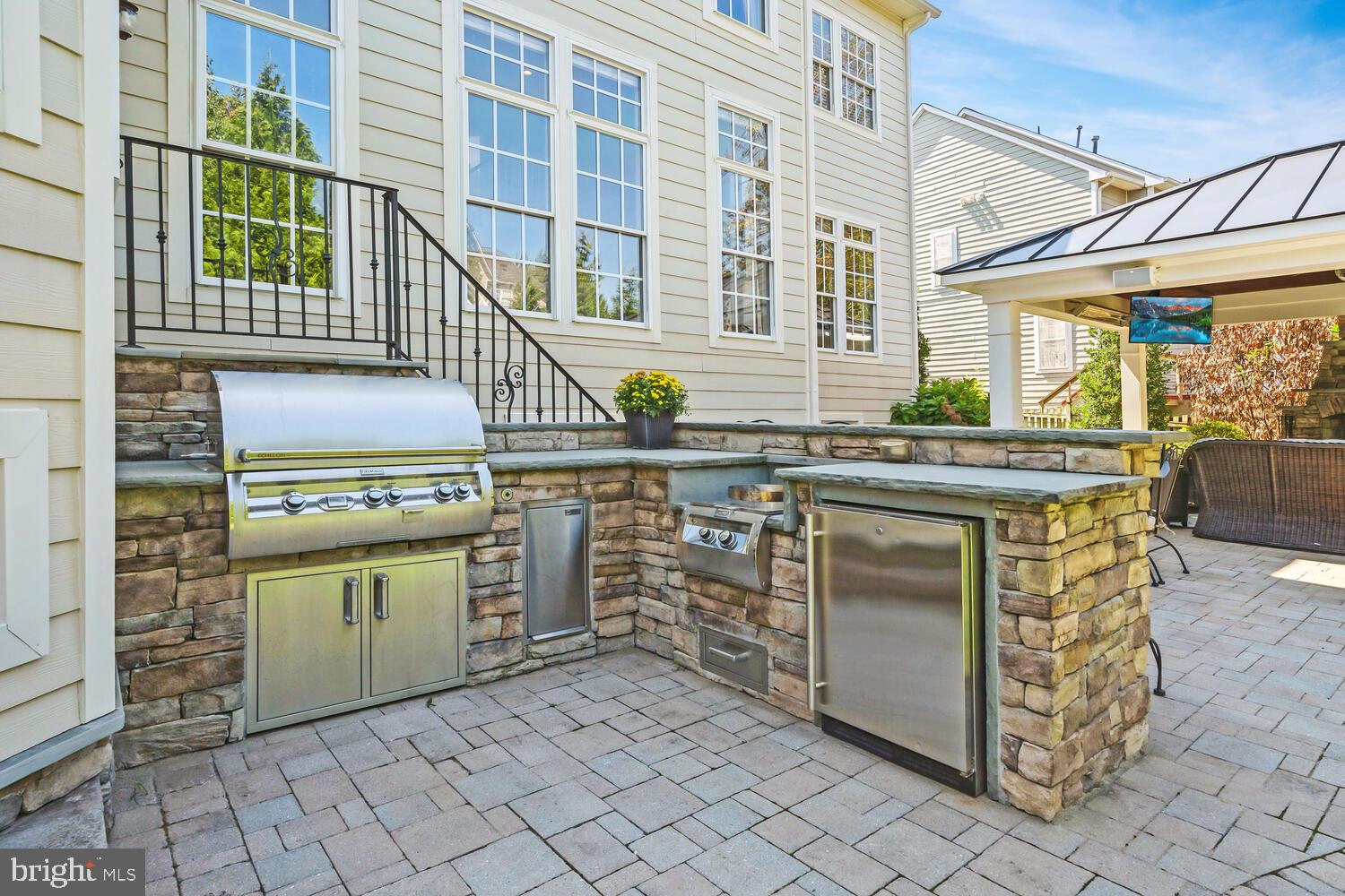 BROADLANDS SOUTH - Residential