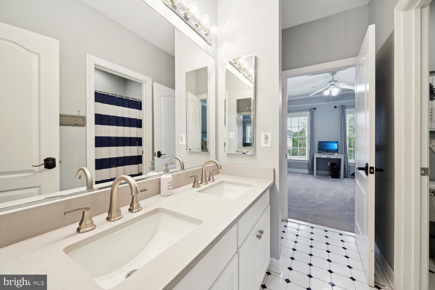 BROADLANDS SOUTH - Residential