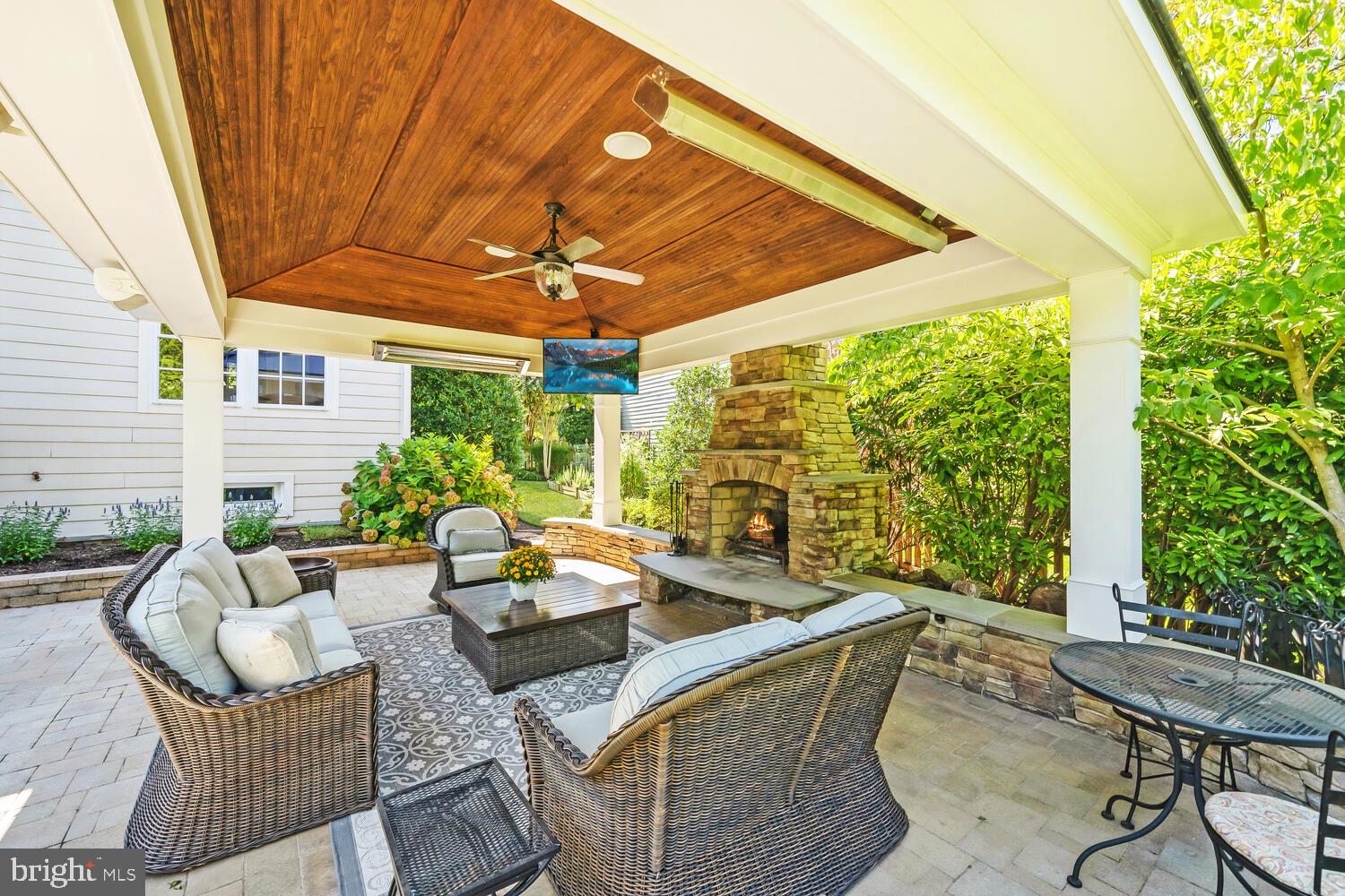 BROADLANDS SOUTH - Residential