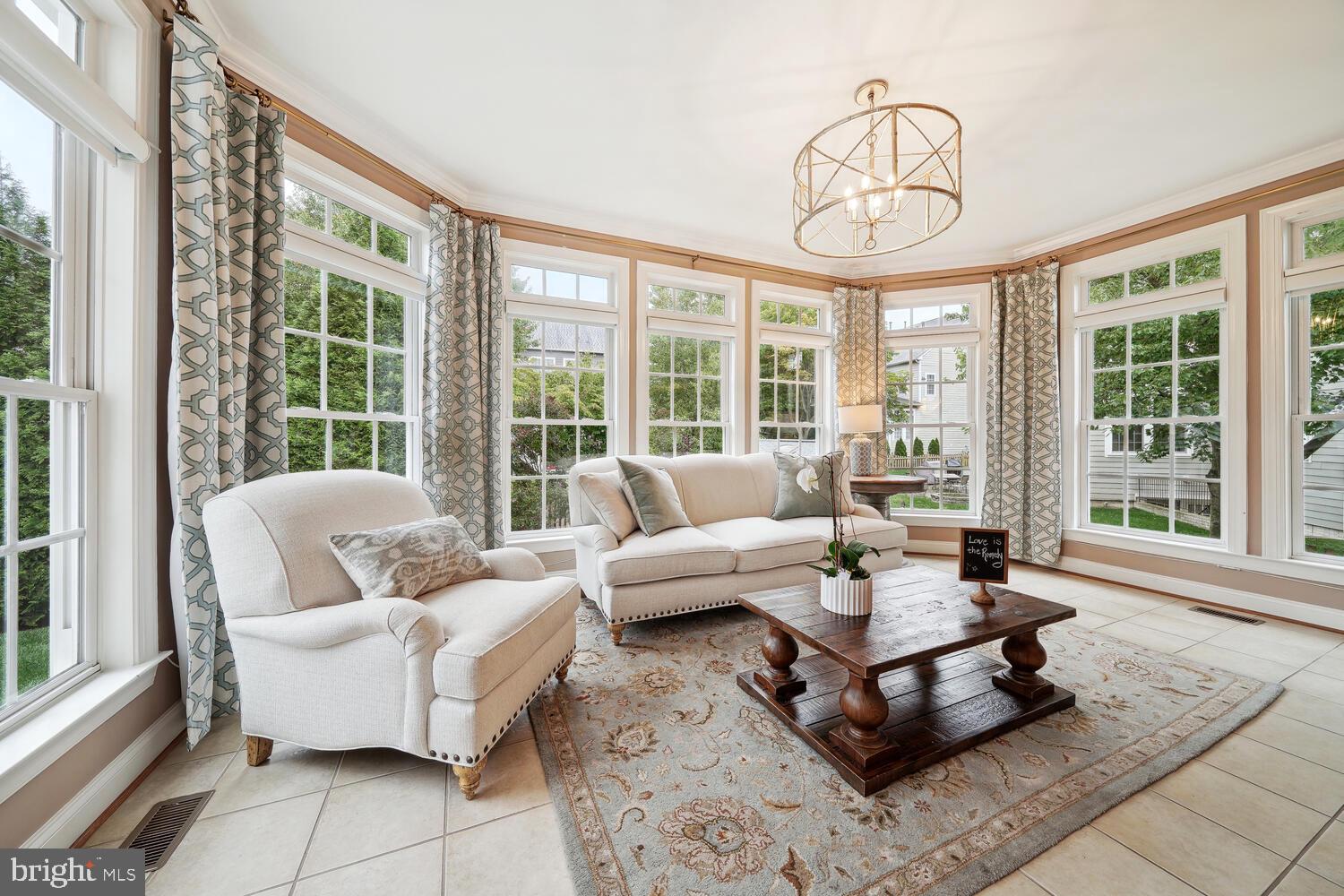 BROADLANDS SOUTH - Residential