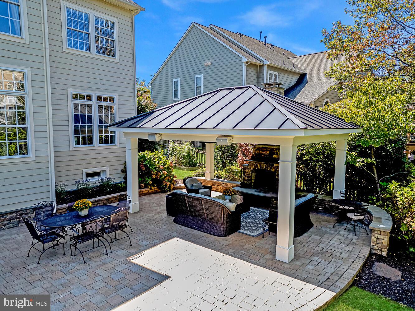 BROADLANDS SOUTH - Residential