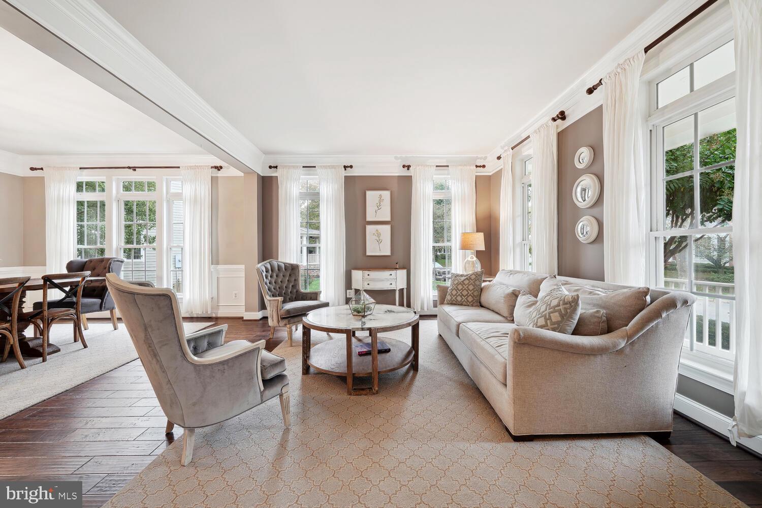 BROADLANDS SOUTH - Residential