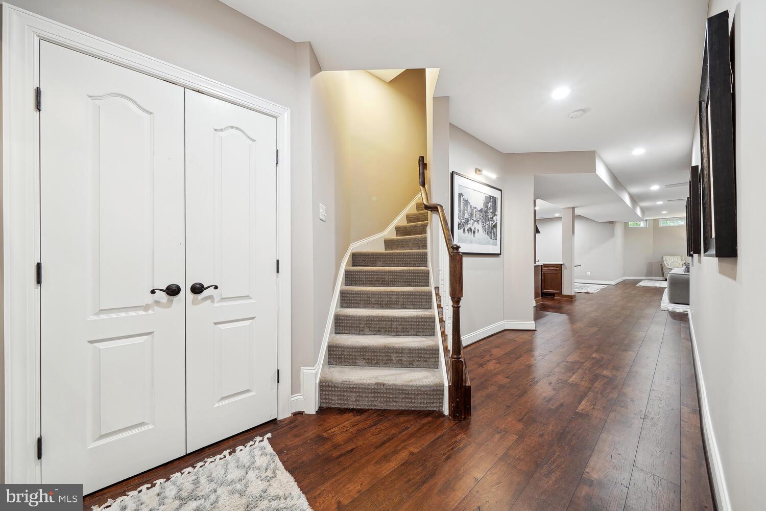 BROADLANDS SOUTH - Residential
