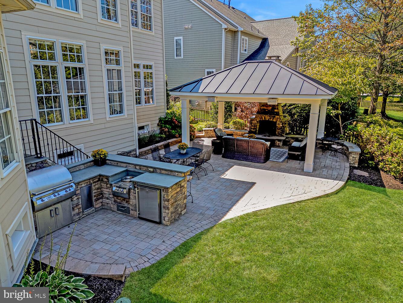 BROADLANDS SOUTH - Residential