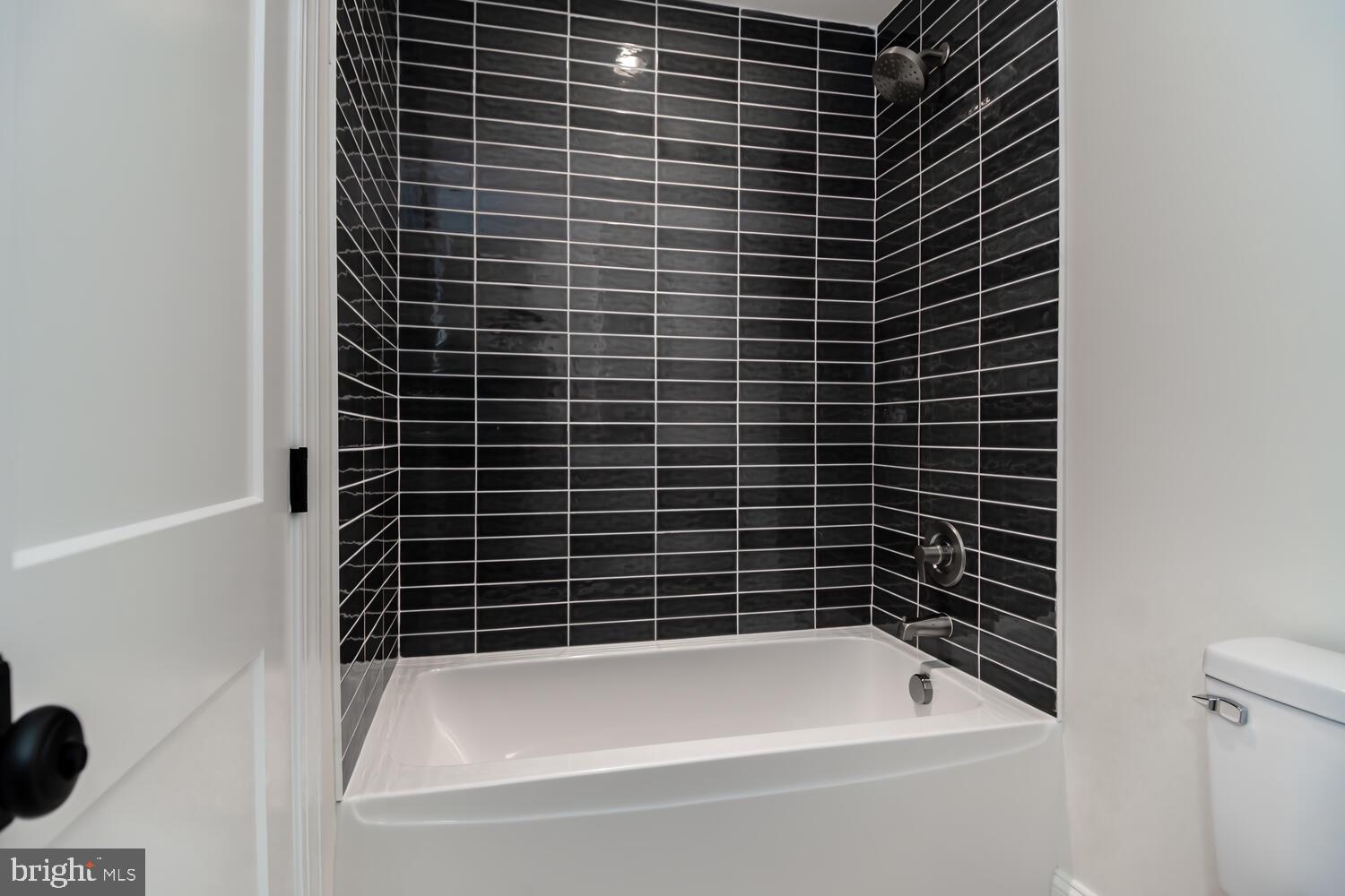 EAGLE MANOR - Residential