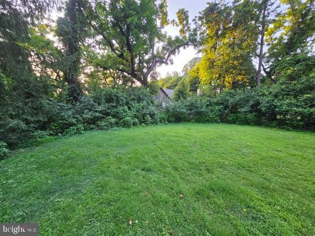 8128 CEDAR ROAD