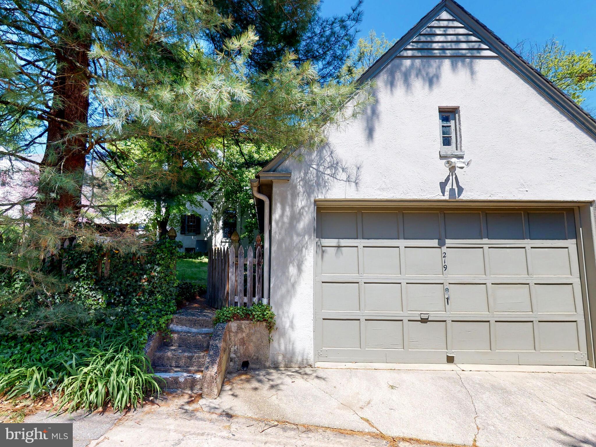 GREATER HOMELAND HISTORIC DISTRICT - Residential