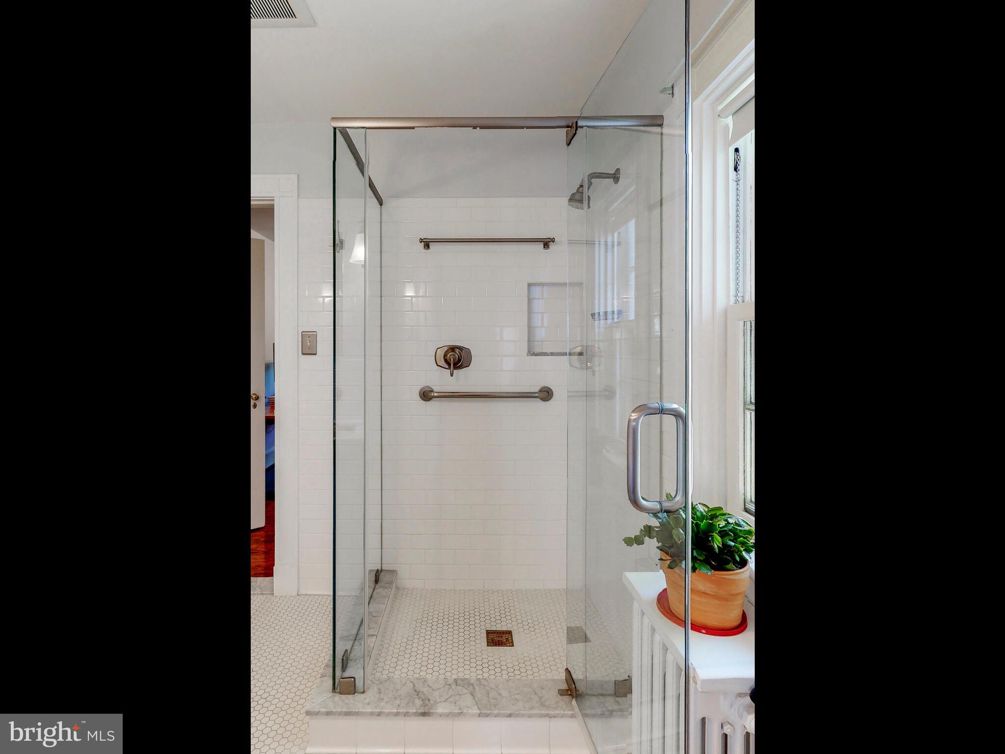 GREATER HOMELAND HISTORIC DISTRICT - Residential