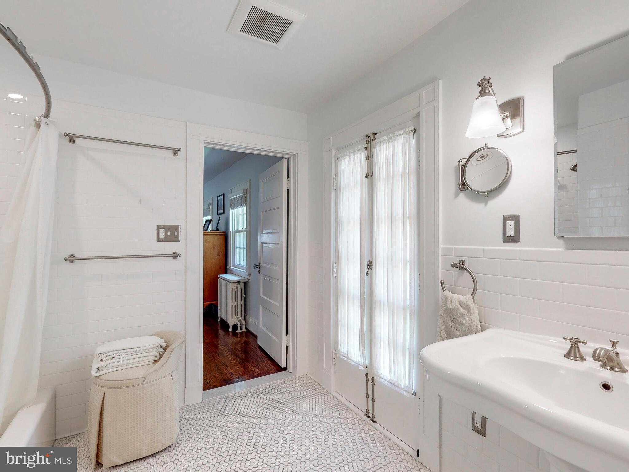 GREATER HOMELAND HISTORIC DISTRICT - Residential