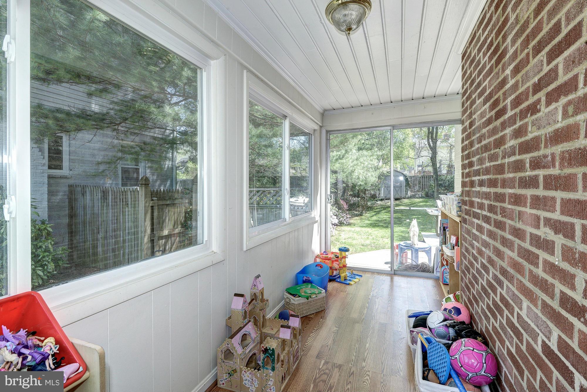 ALTA VISTA TERRACE - Residential