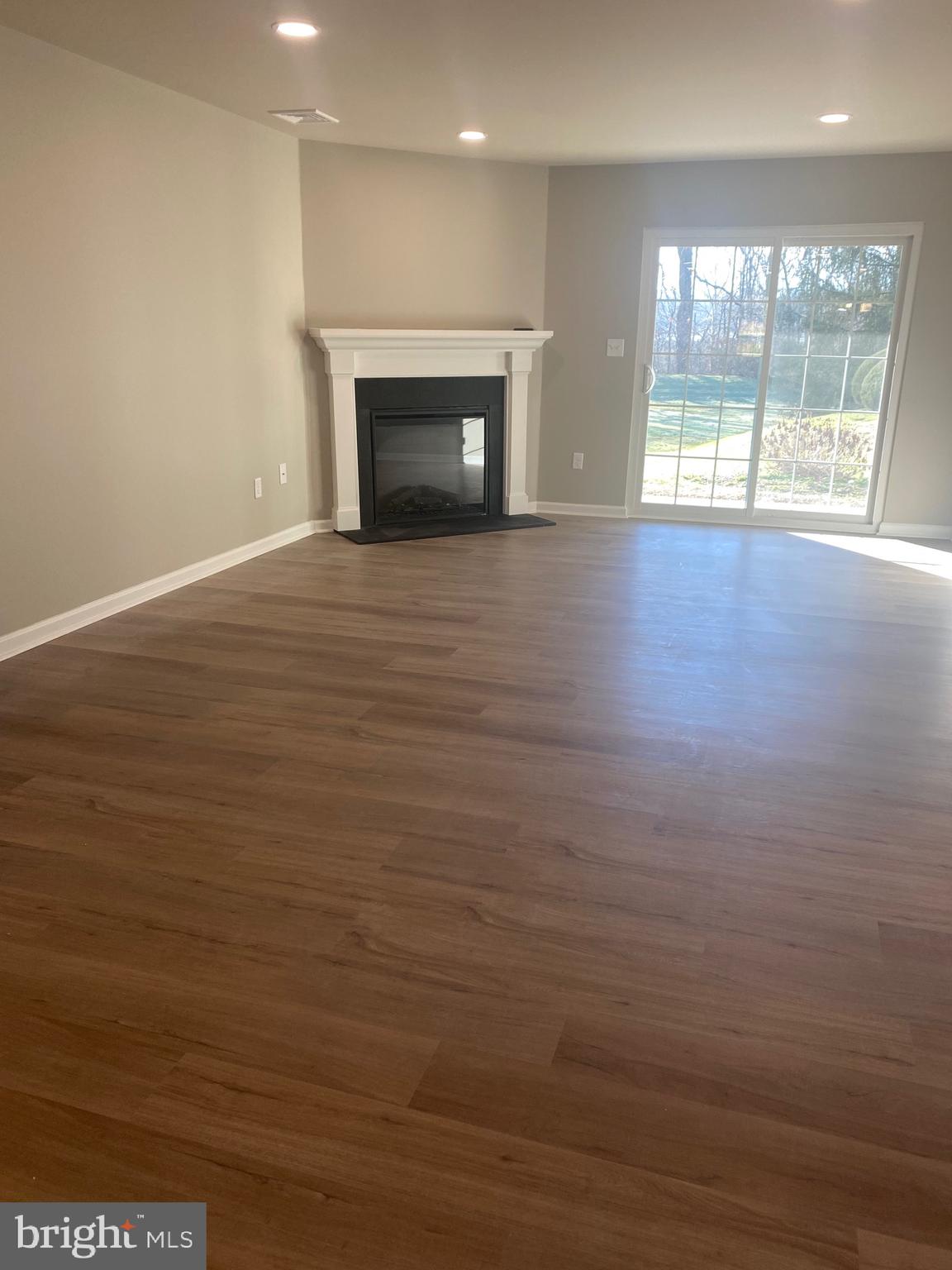 WESTRIDGE ESTATES - Residential Lease