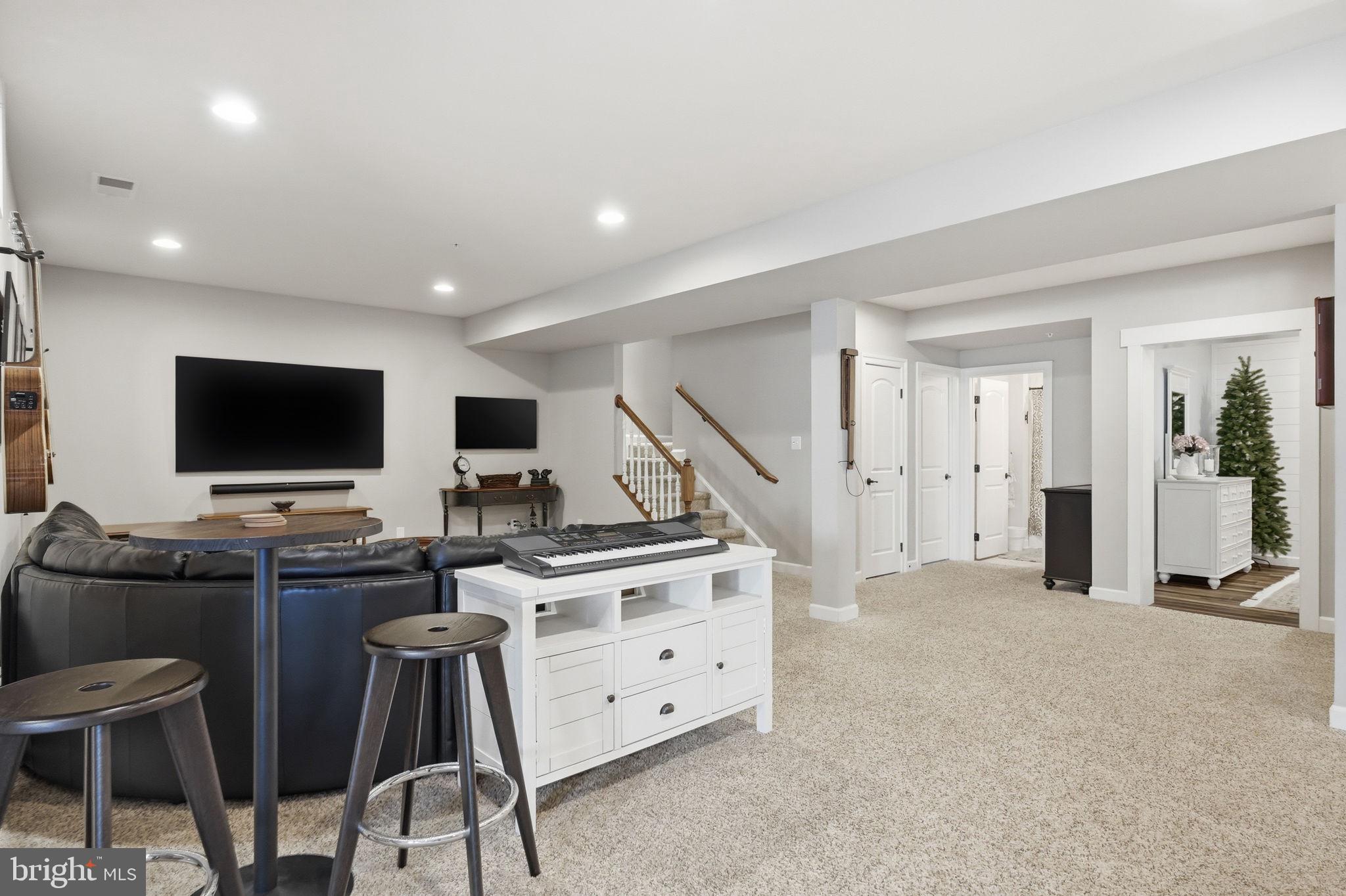 VALLEY VIEW - Residential