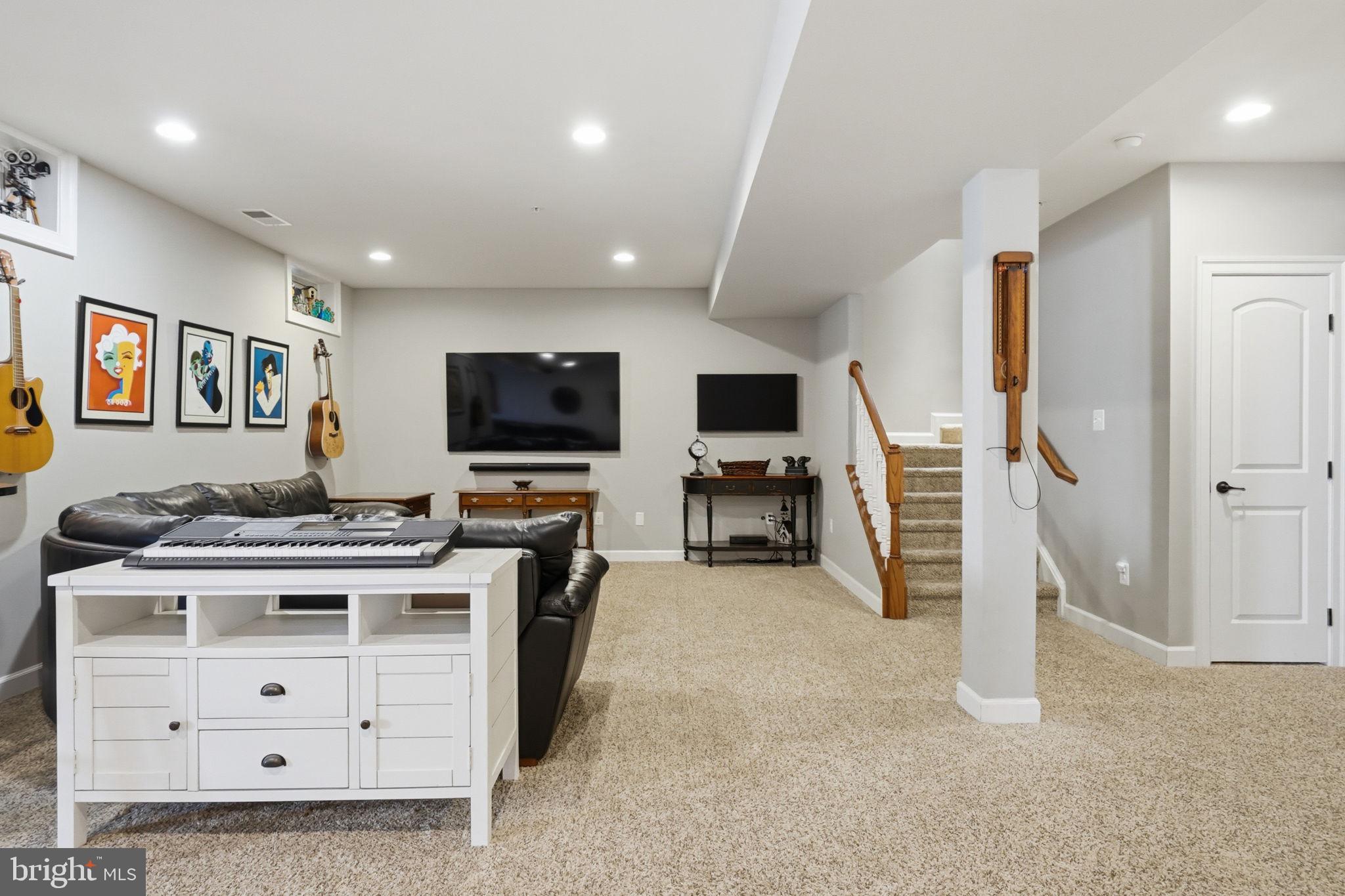 VALLEY VIEW - Residential