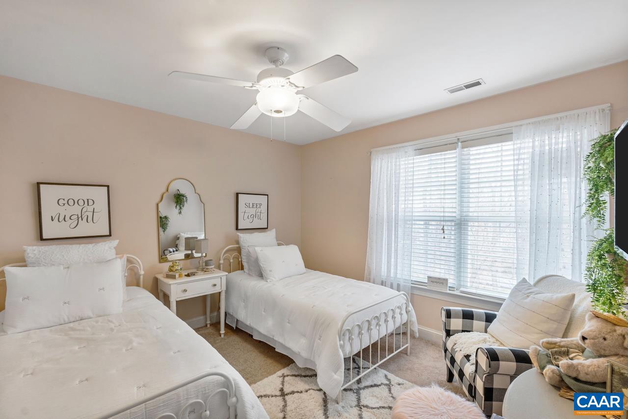 REDFIELDS - Residential