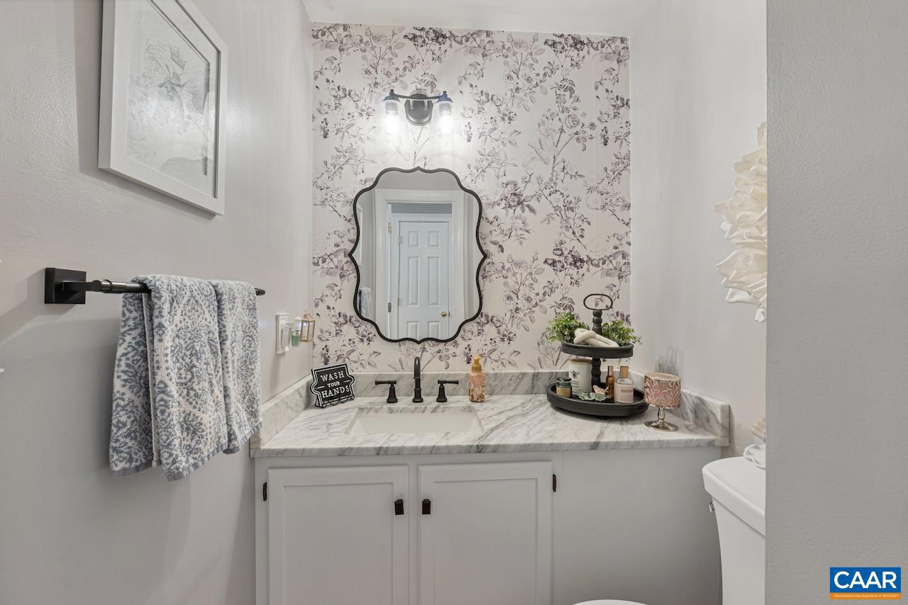 REDFIELDS - Residential