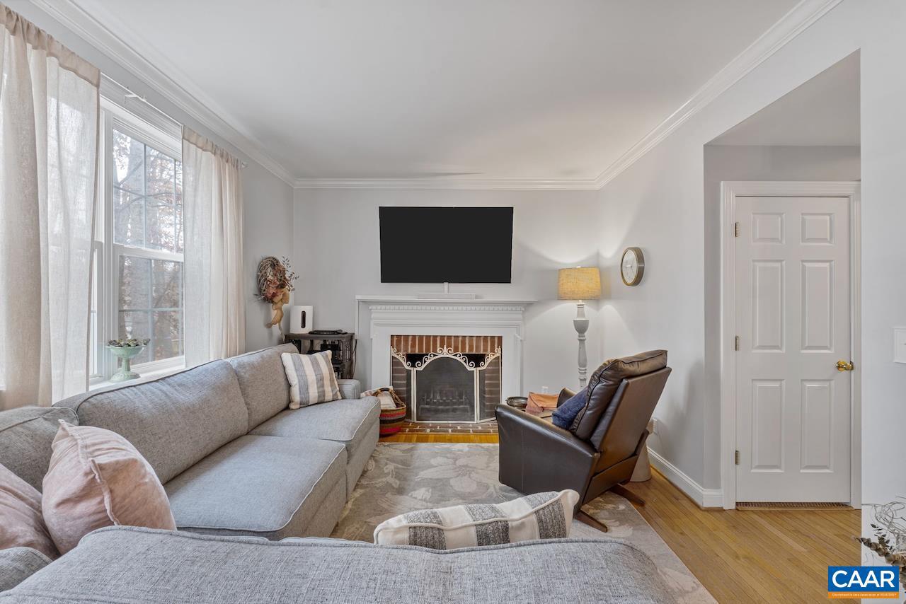 REDFIELDS - Residential