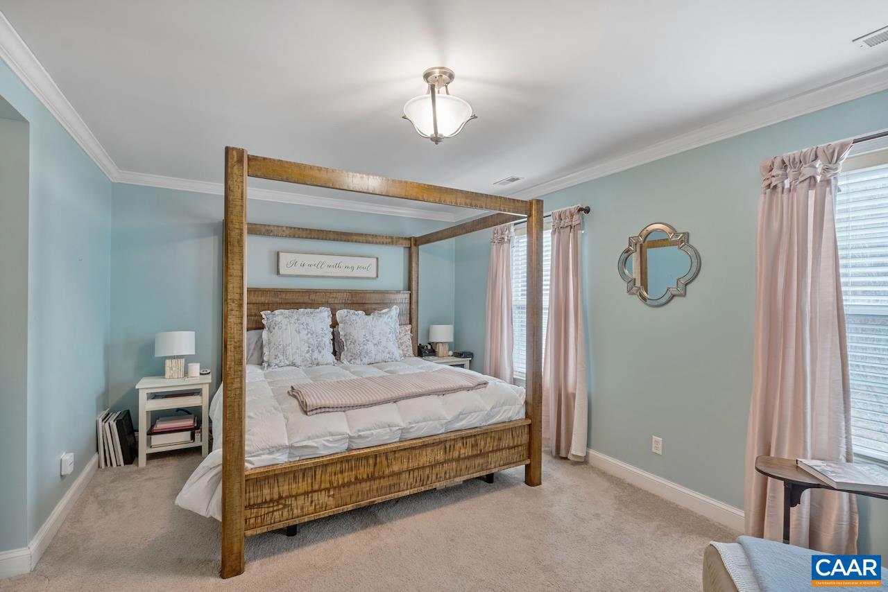 REDFIELDS - Residential