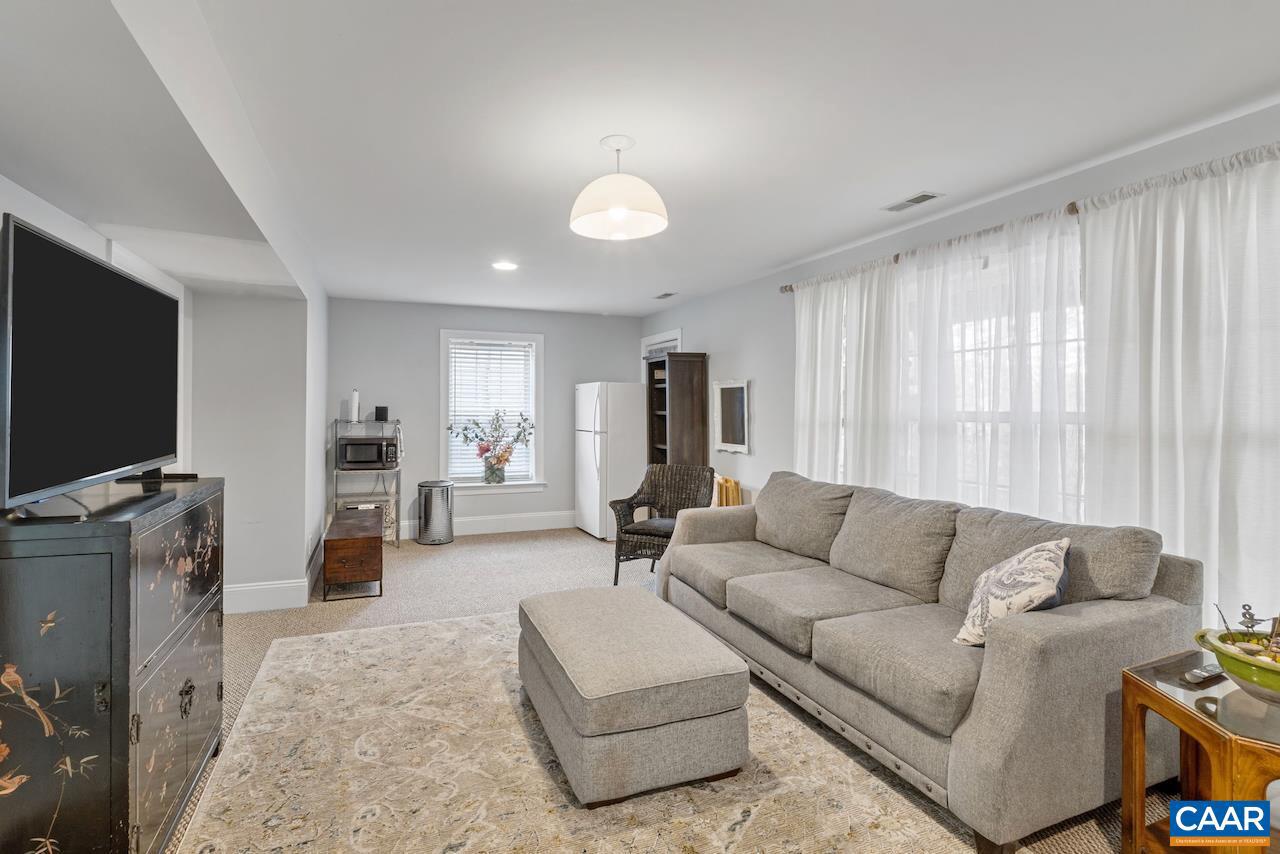 REDFIELDS - Residential